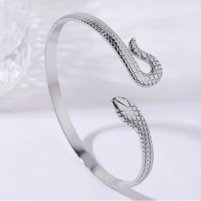 Gold snake bracklet